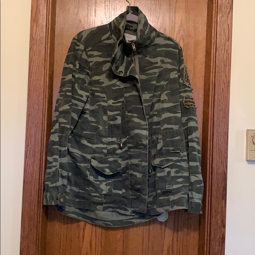 Size 00 Torrid Camo Jacket